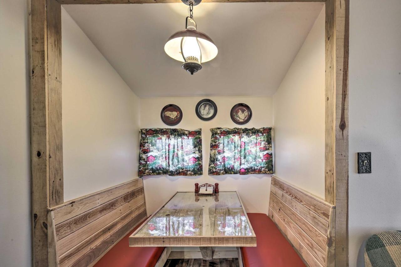 Kerrville Converted Barn Tiny Home With Kayaks! Exterior photo