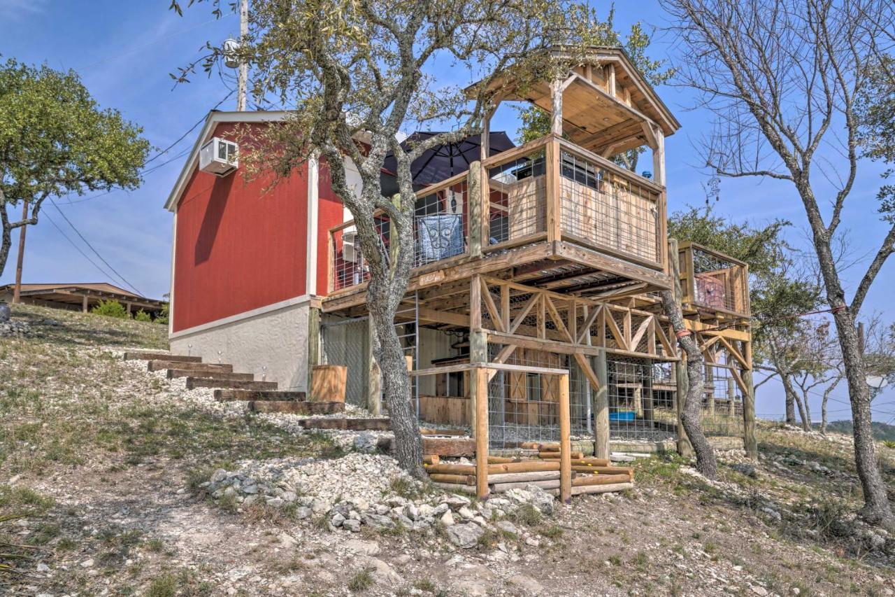 Kerrville Converted Barn Tiny Home With Kayaks! Exterior photo