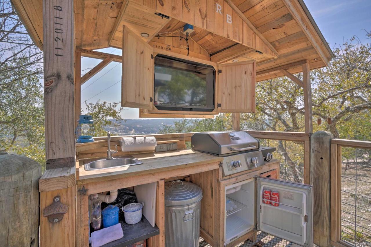 Kerrville Converted Barn Tiny Home With Kayaks! Exterior photo