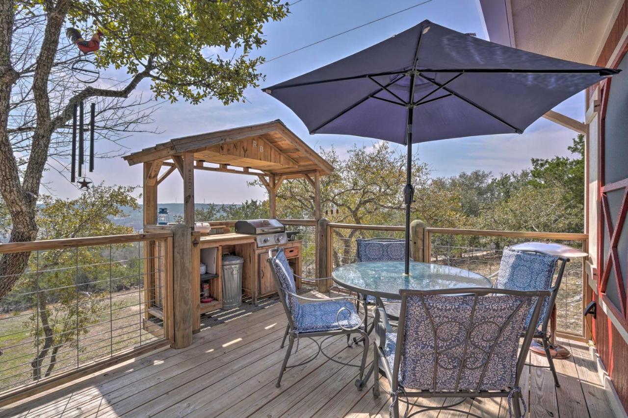Kerrville Converted Barn Tiny Home With Kayaks! Exterior photo